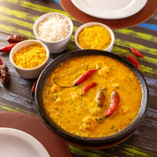 <p><strong>Prato:</strong> Moqueca de Camarão ao Porto Zarpa. Acompanha pirão, arroz e farofa</p>