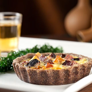 <p><strong>Prato:</strong> Quichette de Feijoada</p>