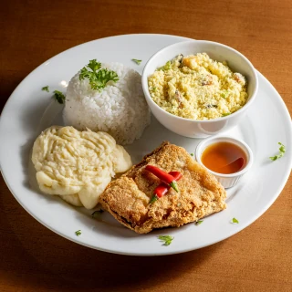<p>Fil&eacute; do Mar Caipira - Fil&eacute; de peixe empanado na farinha de mandioca, finalizado com delicada gla&ccedil;agem de mel e cacha&ccedil;a. Acompanha arroz e pur&ecirc; de ra&iacute;zes</p>