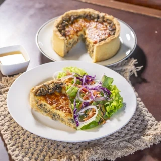 <p>Quiche de Ostra</p>