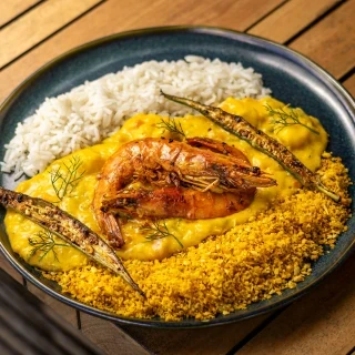 Mar do Recôncavo - Bobó de Camarão, arroz de côco e crocante de dendê